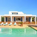 Villa Dreams By Cala en Forcat